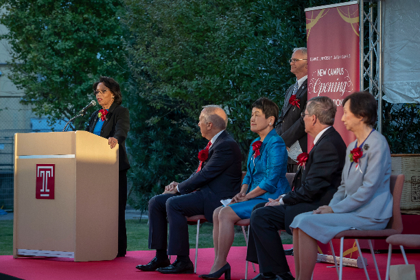 Celebrating the new campus in Sangenjaya with partner university Showa Women's University, 2019