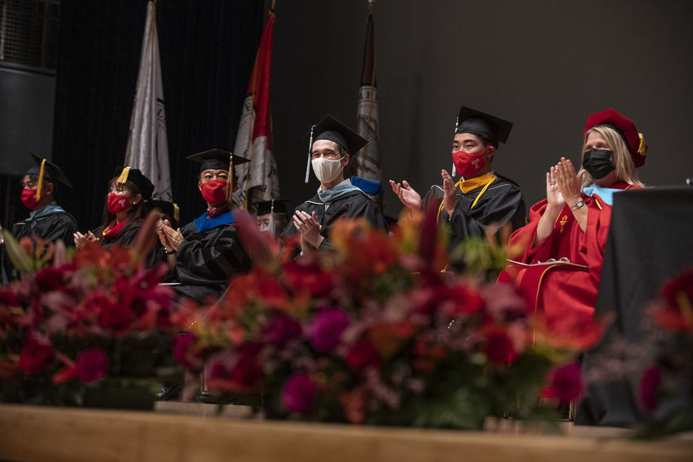 Faculties and Graduating Student Representatives