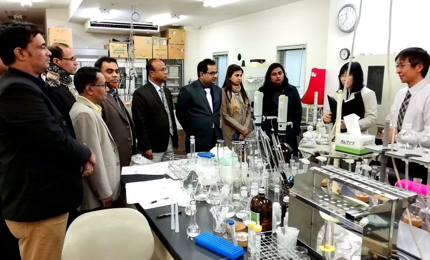 The participants toured the Shin-Misato Water Filtration Plant in Saitama Prefecture on the morning of March 1, 2019.