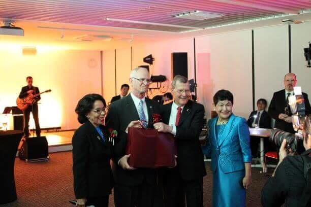 (From left) Temple University Provost Epps, TUJ Dean Bruce Stronach, Temple University President Englert, SWU Chancellor Bando