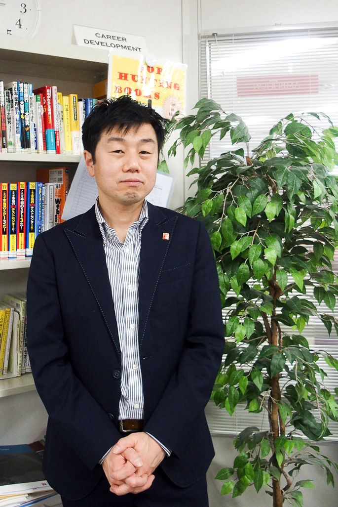 Kentaro Sawa at the Career Development Office